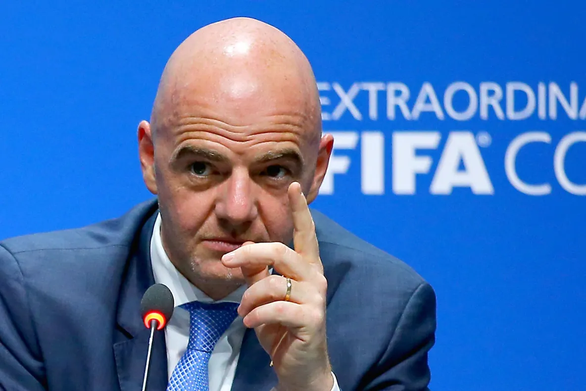 UEFA caută un candidat din afara Europei care să îl concureze pe Infantino