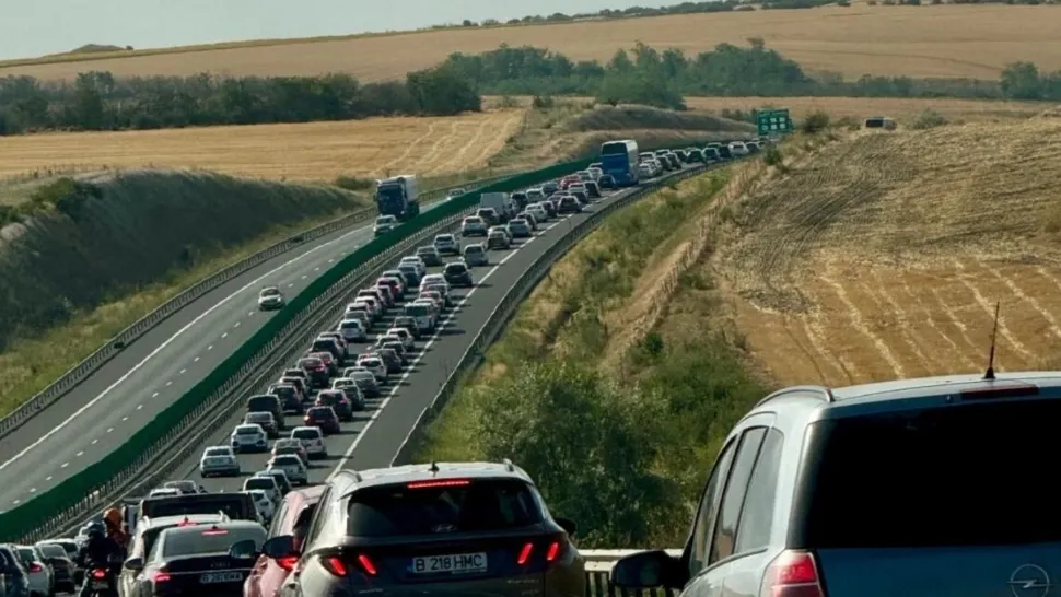 Accident cu patru mașini pe Autostrada Soarelui. Au fost rănite trei persoane, iar traficul se desfășoară cu dificultate