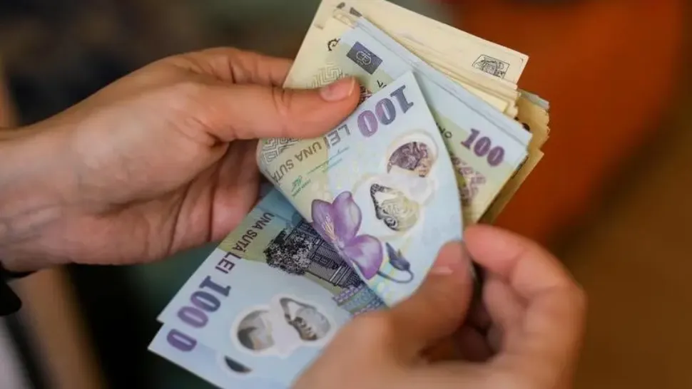 Salariul minim brut crește la 4.325 de lei începând de miercuri, 1 iulie. Ce se schimbă pentru angajați și angajatori