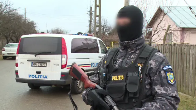 Percheziţii în Giurgiu, la membri ai clanului Butoane. 11 persoane, audiate la DIICOT