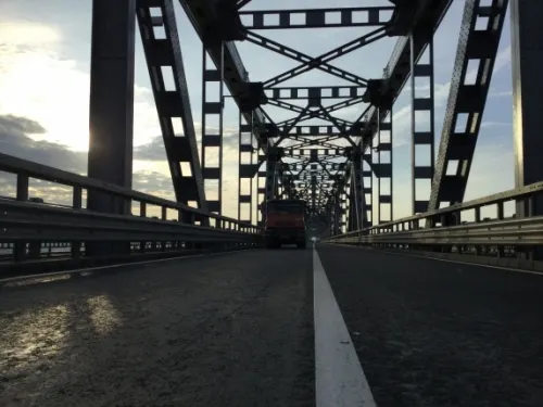 Podul Giurgiu-Ruse, în beznă pe partea română? Șoferii sunt revoltați