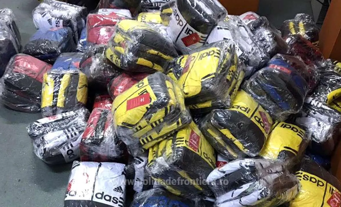 Aproximativ 1200 articole textile confiscate la frontieră