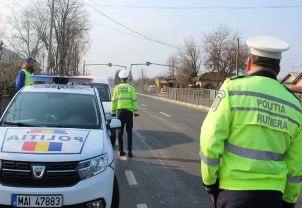Sute de amenzi aplicate de polițiști pe drumurile județului în acest weekend