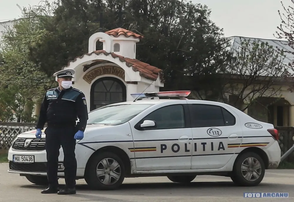 Razii ale polițiștilor la persoane aflate în izolare și la societăți comerciale