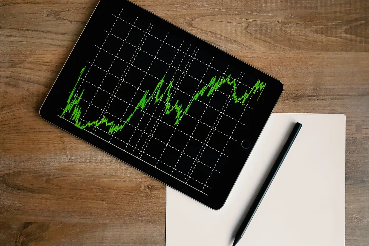 STUDIU TERMENE.RO: 14.15% dintre hotelurile și restaurantele din Giurgiu solicită certificatul pentru situații de urgență. 6.13% aplică la programul IMM Invest (P)