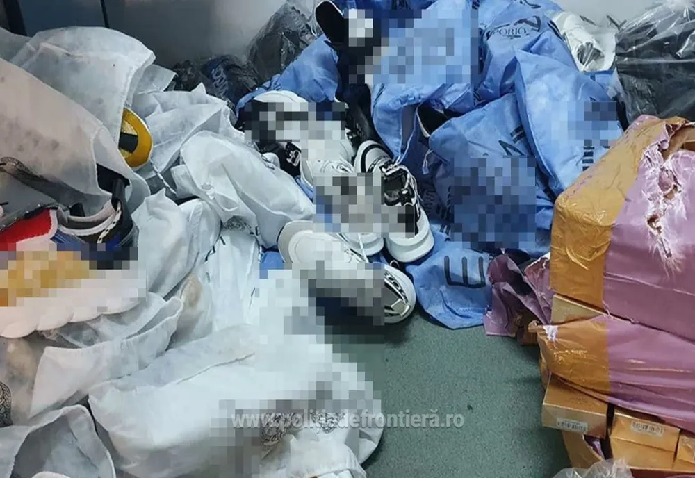 Cantitate record de articole contrafăcute, confiscate de polițiștii de frontieră, la Giurgiu