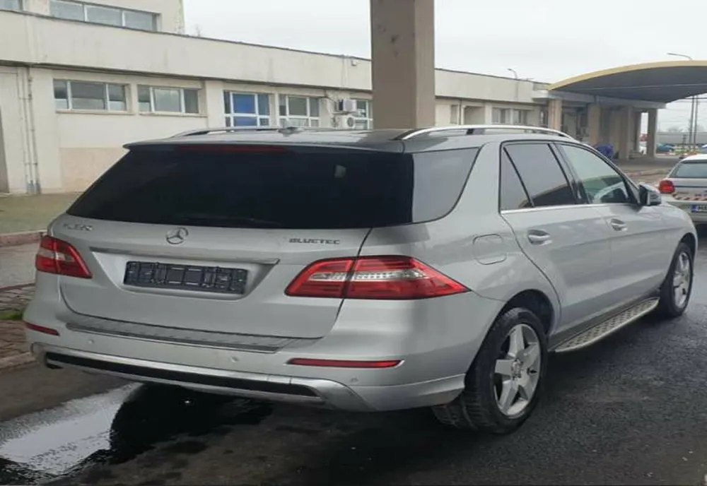 Autovehicul de lux căutat pentru confiscare de autoritățile din Marea Britanie, descoperit la P.T.F. Giurgiu