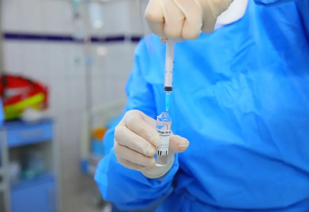 Giurgiu începe vaccinarea cu Moderna. Câte doze primesc centrele de vaccinare