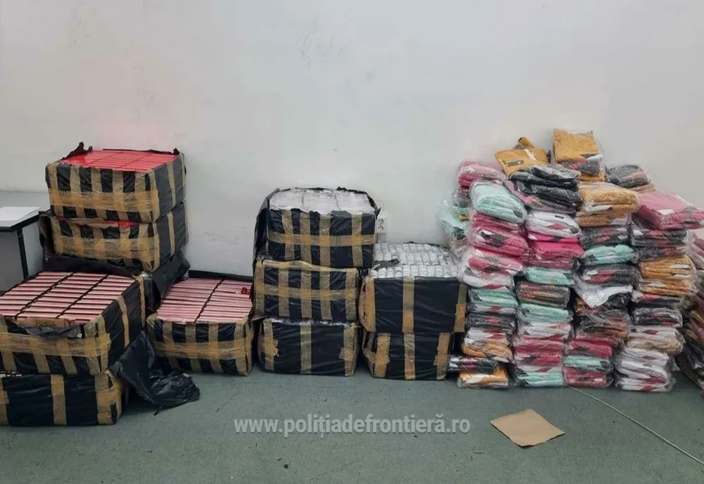 Haine și parfumuri contrafăcute, cu o valoare estimativă de 231.000 lei, descoperite la PTF Giurgiu
