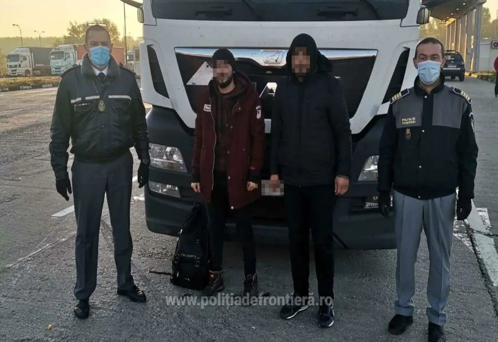 Doi migranţi sirieni descoperiţi la P.T.F. Giurgiu 