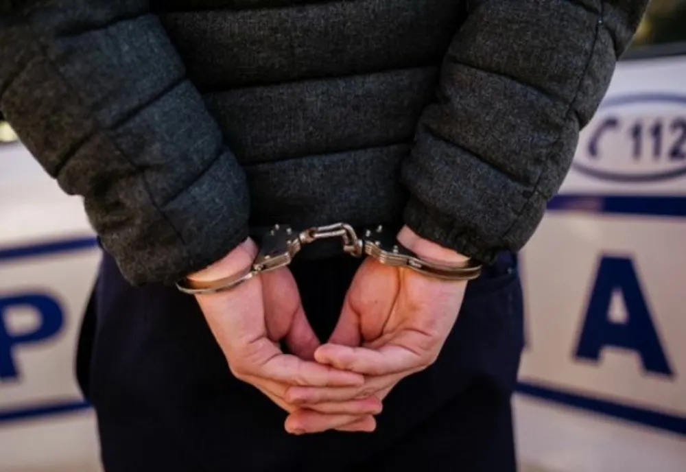 Bărbat căutat pentru tâlhărie comisă în Bucureşti, depistat de poliţişti pe raza municipiului Giurgiu