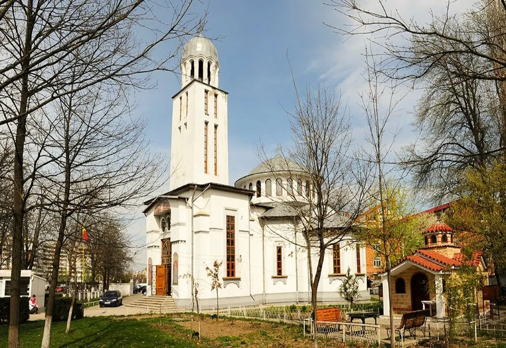 Giurgiu. Biserica Eroilor, spartă de hoţi