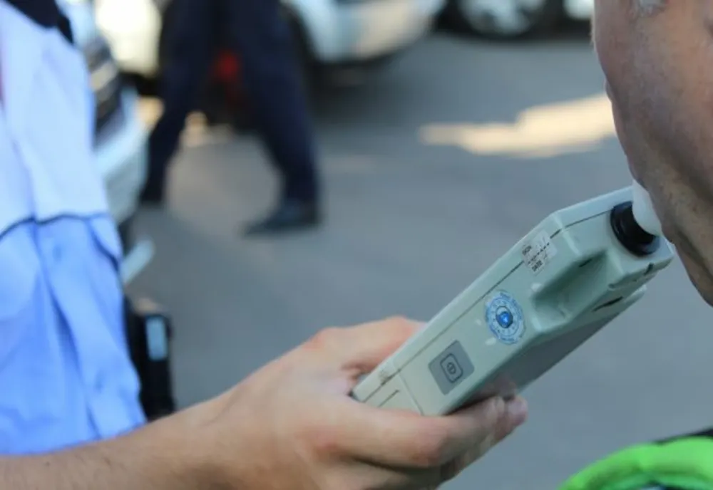 Giurgiu. Şoferi anchetaţi penal de poliţişti după ce au fost depistaţi beţi sau fără permise de conducere