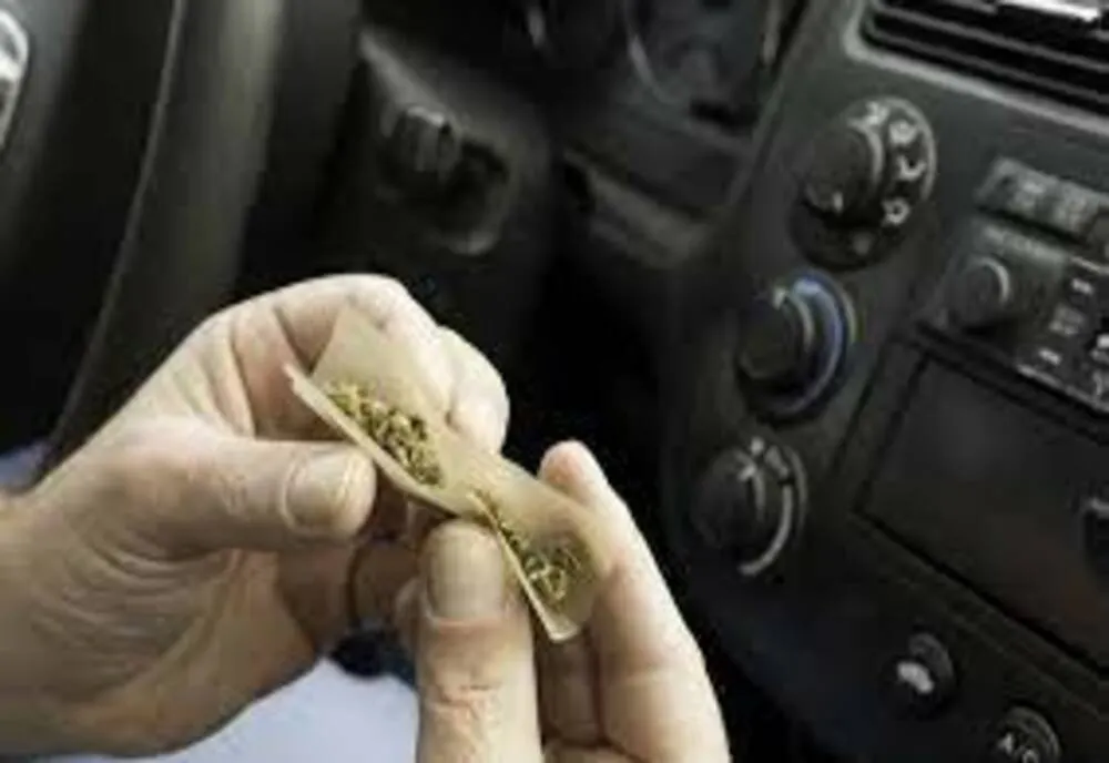 Tânăr din Bucureşti, prins drogat la volan pe un drum din judeţul Giurgiu