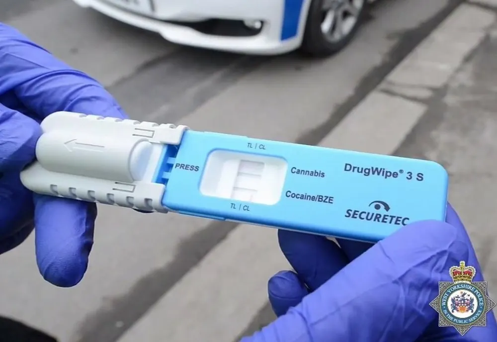 Tânăr din Oinacu, depistat sub influenţa drogurilor în timp ce conducea autoturismul pe o stradă din Giurgiu 