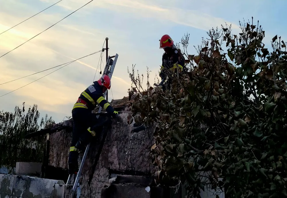 Incendiu violent într-o gospodărie din Giurgiu