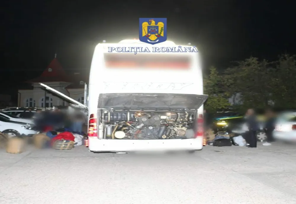Giurgiu. Articole contrafăcute şi ţigări de contrabandă descoperite într-un autocar