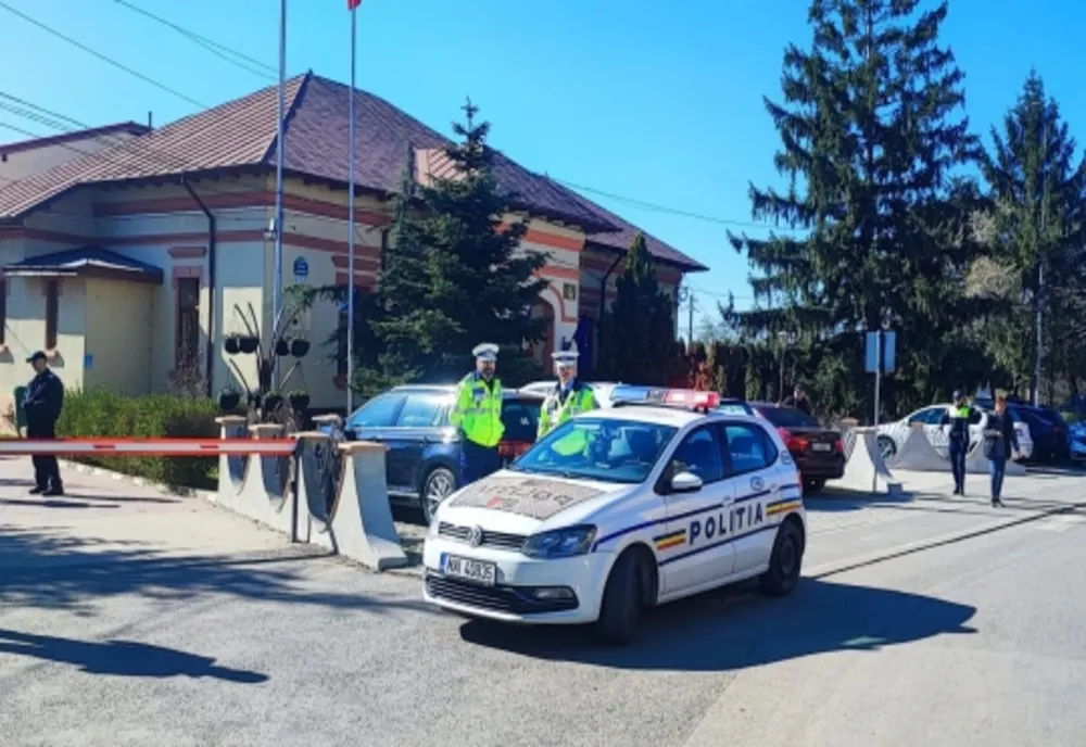 Simulare de cutremur la Giurgiu. Pompierii, poliţiştii şi jandarmii şi-au testat capacitatea de intervenţie
