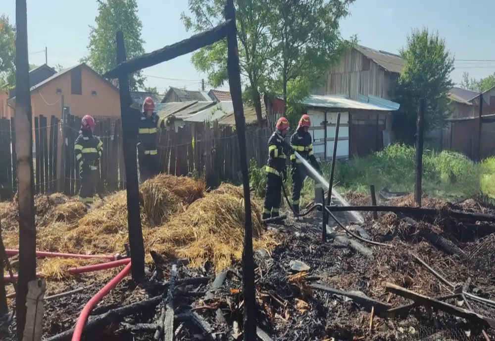 Incendiu la un adăpost de animale din Braniştea provocat de un aparat de sudură