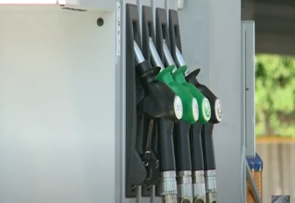 CARBURANȚII ȘI CĂLĂTORIA CU METROUL, MAI SCUMPE DE LA 1 IANUARIE 2025