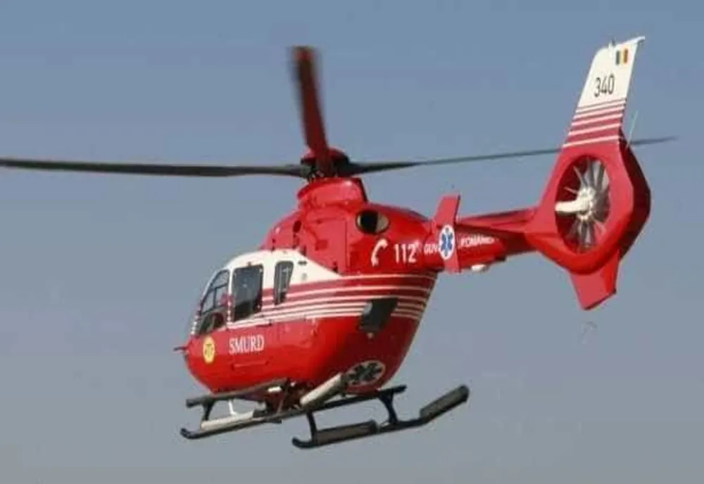 ACCIDENT GRAV LA BUTURUGENI. CINCI PERSOANE, ÎNTRE CARE DOUĂ ADOLESCENTE, AU AJUNS LA SPITAL 