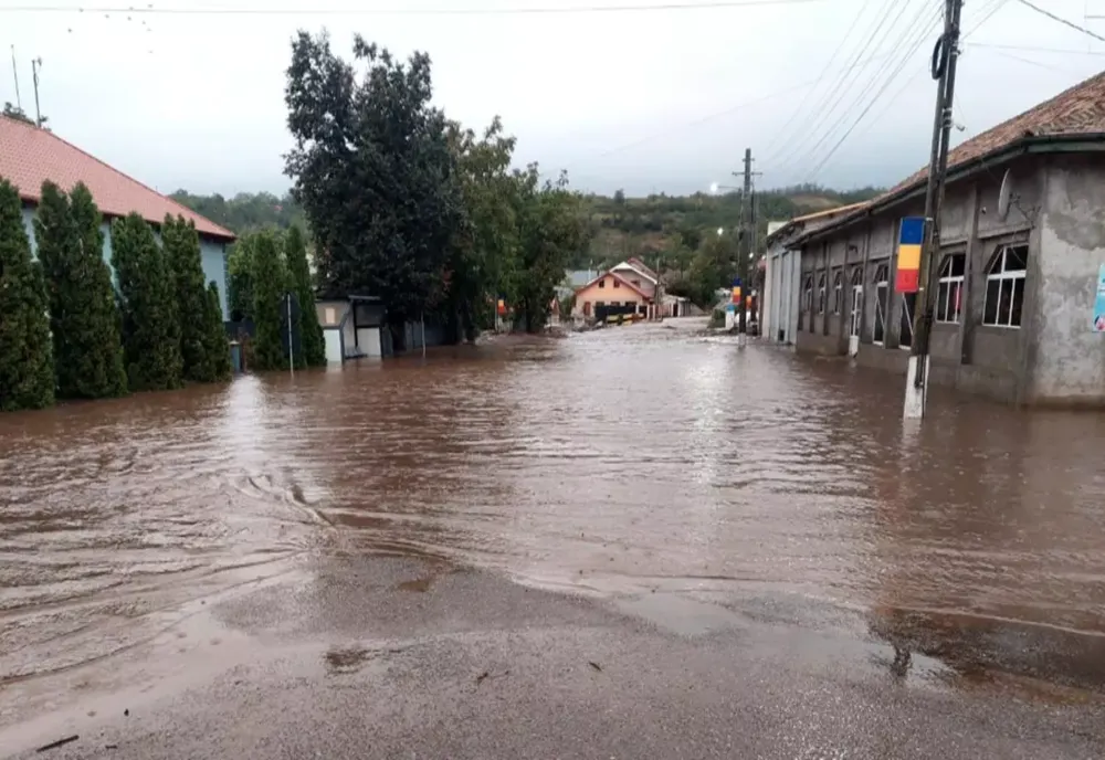 RECOMANDĂRILE IGSU PENTRU CEI DIN ZONELE VIZATE DE AVERTIZĂRI DE VREME REA ŞI RISC DE INUNDAŢII