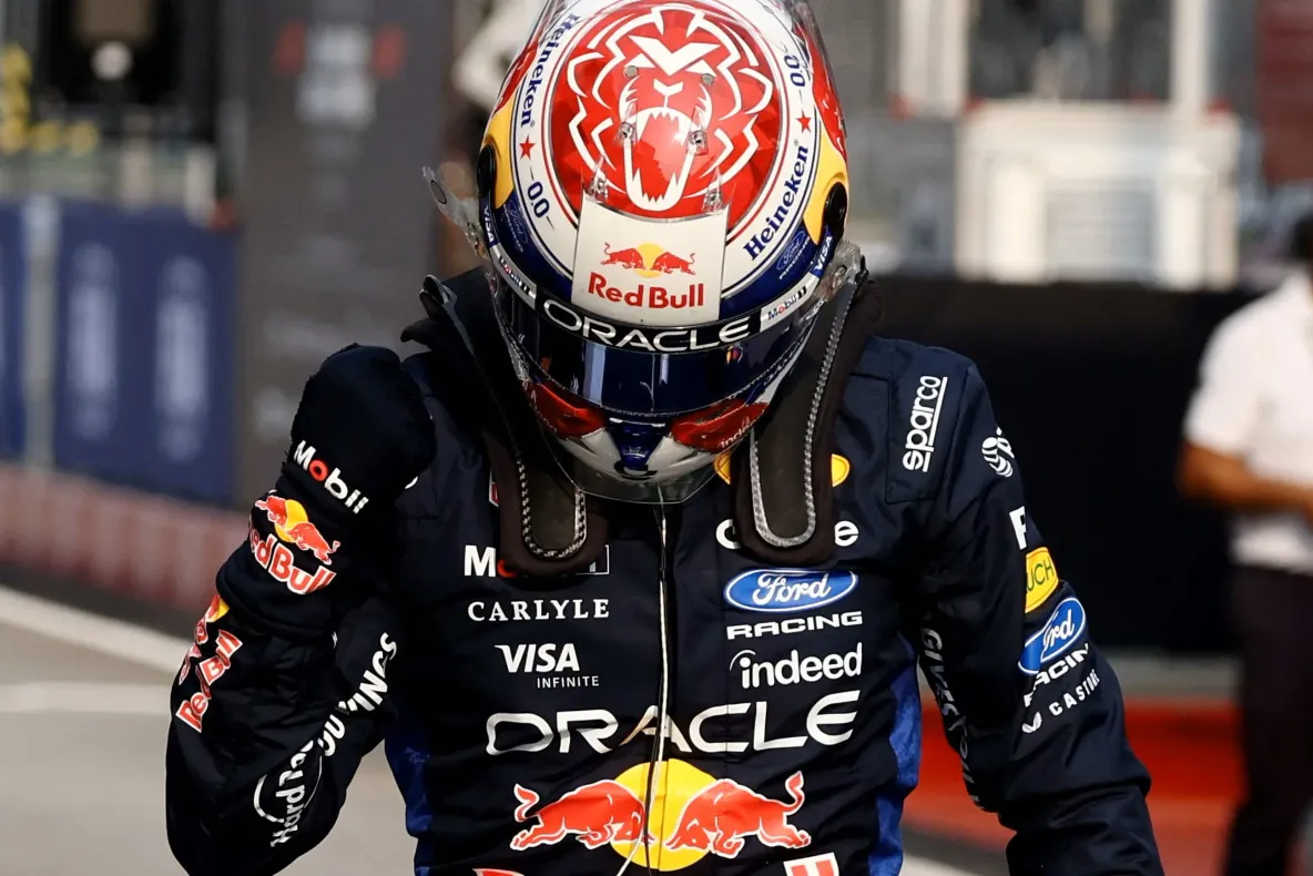 Max Verstappen a câștigat sprintul de la Marele Premiu din Singapore