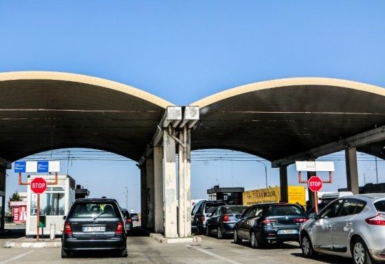 Mii de persoane au ieșit din țară pe la Giurgiu în doar câteva ore