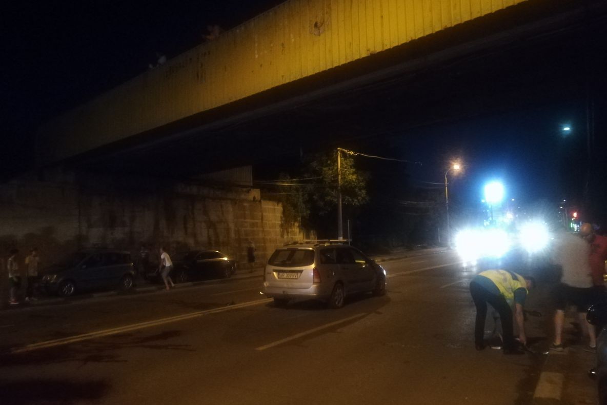 Dosar penal pentru proprietarii cailor accidentați la pasarelă pe șos. București