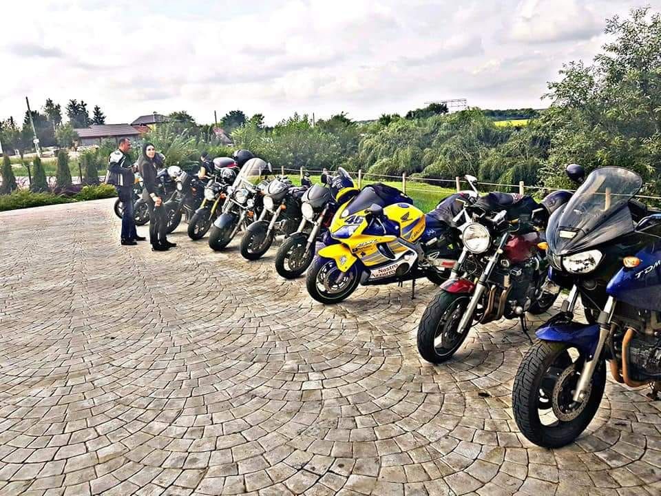 Centenar pe două roţi. Patru motociclişti giurgiuveni pornesc în turul României şi al Moldovei