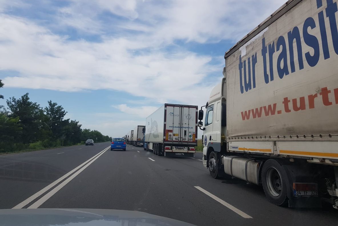 Trafic infernal în Punctul de Trecere a Frontierei Giurgiu