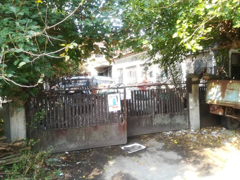 Inspectorii sanitar-veterinari, năpădiți de purici în focarul de pestă porcină! Începe curățenia