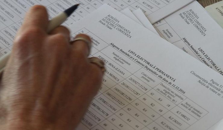 Referendumul din octombrie. Câți români pot vota