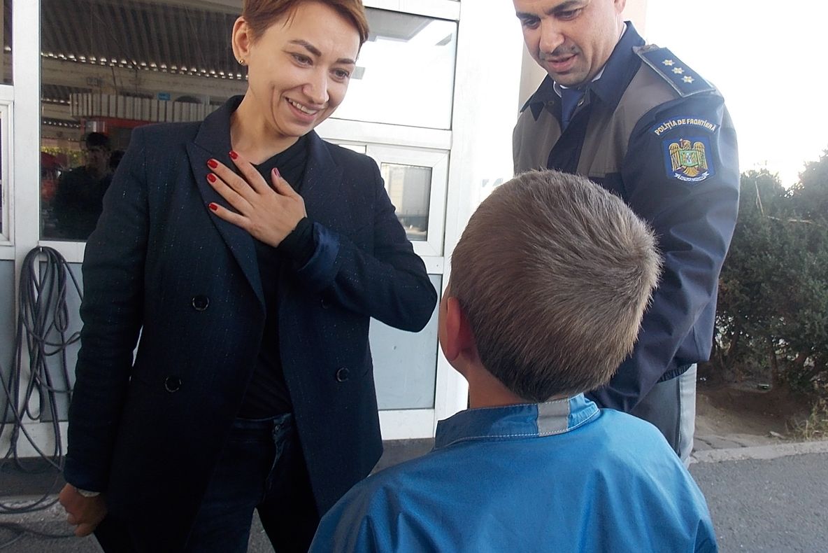 Polițiștii de frontieră, alături de copiii din casele de tip familial din Giurgiu