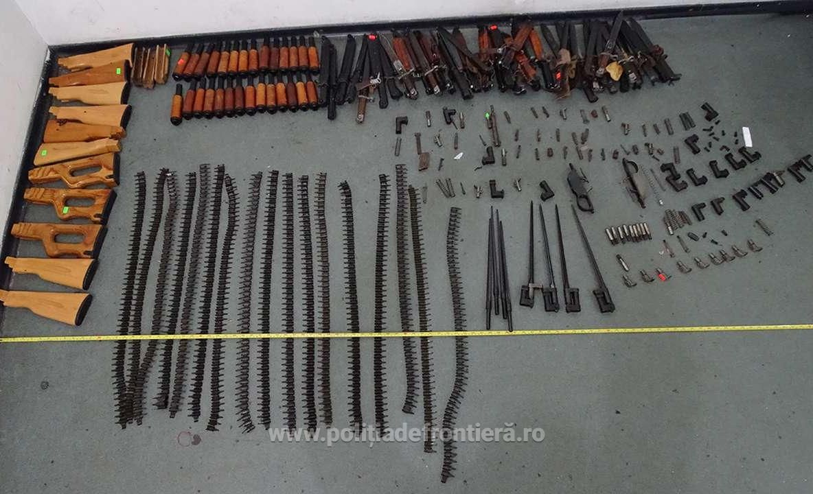 Peste 200 de dispozitive și mecanisme de armament, confiscate la Vama Giurgiu      