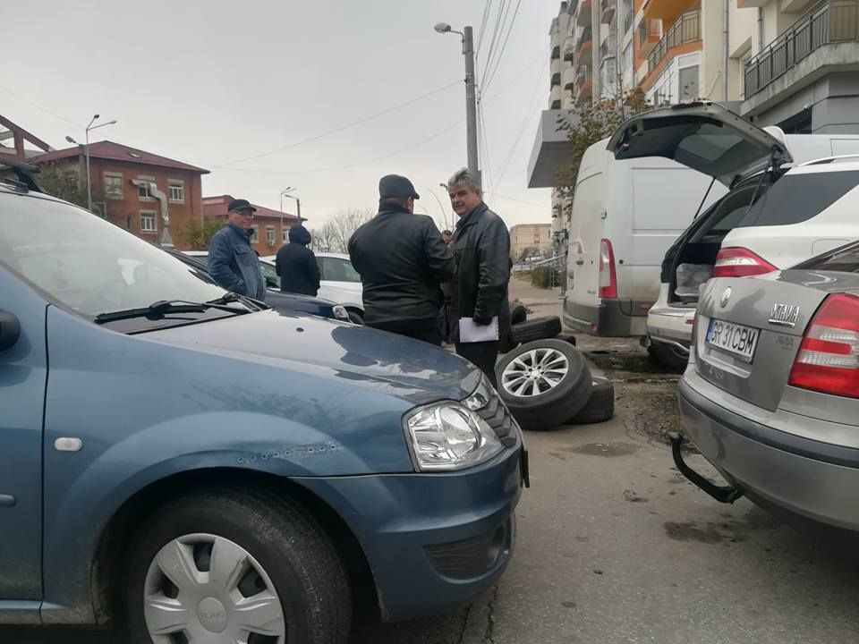 De când sunt obligatorii cauciucurile de iarnă și ce amenzi riscă cei care nu le folosesc