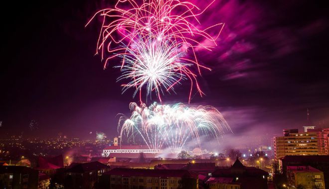 LA MULȚI ANI 2019!!! Redacția Realitatea de Giurgiu vă urează un AN NOU FERICIT!!!