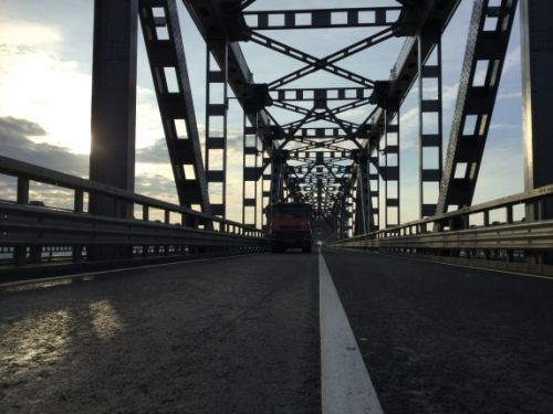 Podul Giurgiu-Ruse, în beznă pe partea română? Șoferii sunt revoltați