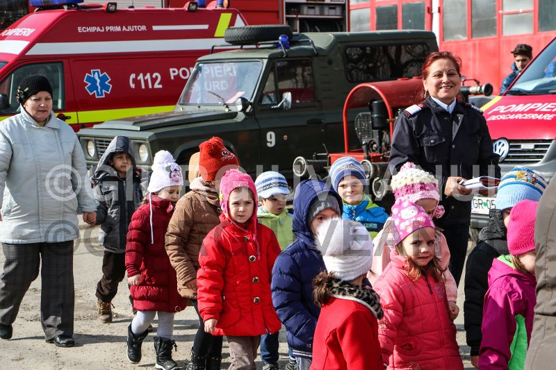 Ziua porților deschise la ISU Giurgiu de Ziua Protecţiei Civile