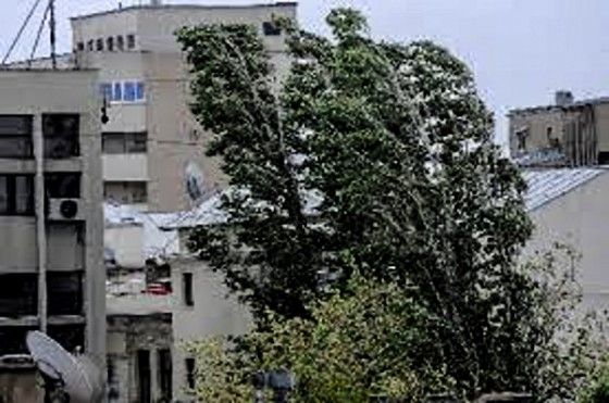 Trei zile cu ploi torențiale, vijelii și descărcări electrice, în județul Giurgiu