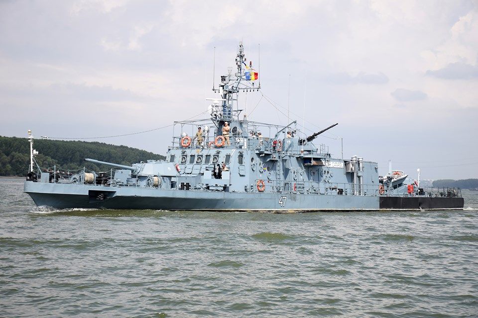 Două dintre cele mai puternice nave de război ale României, la Giurgiu