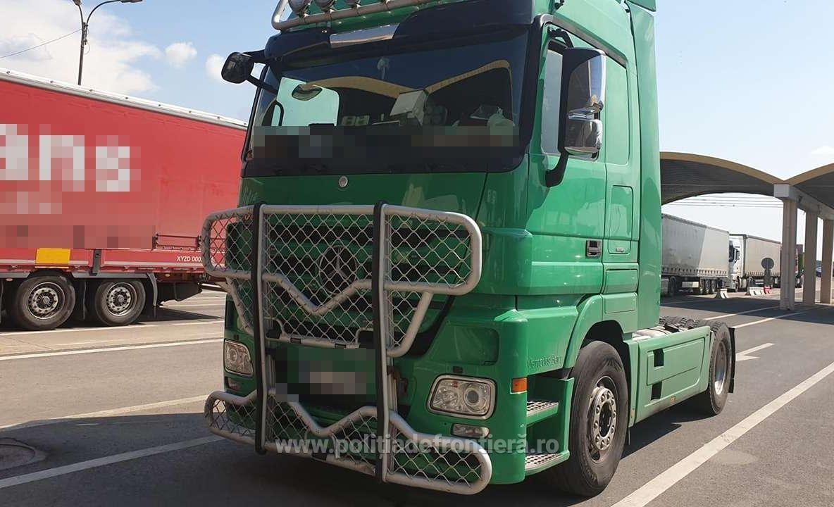 Cap-tractor căutat de autorităţile din Polonia, descoperit la Vama Giurgiu
