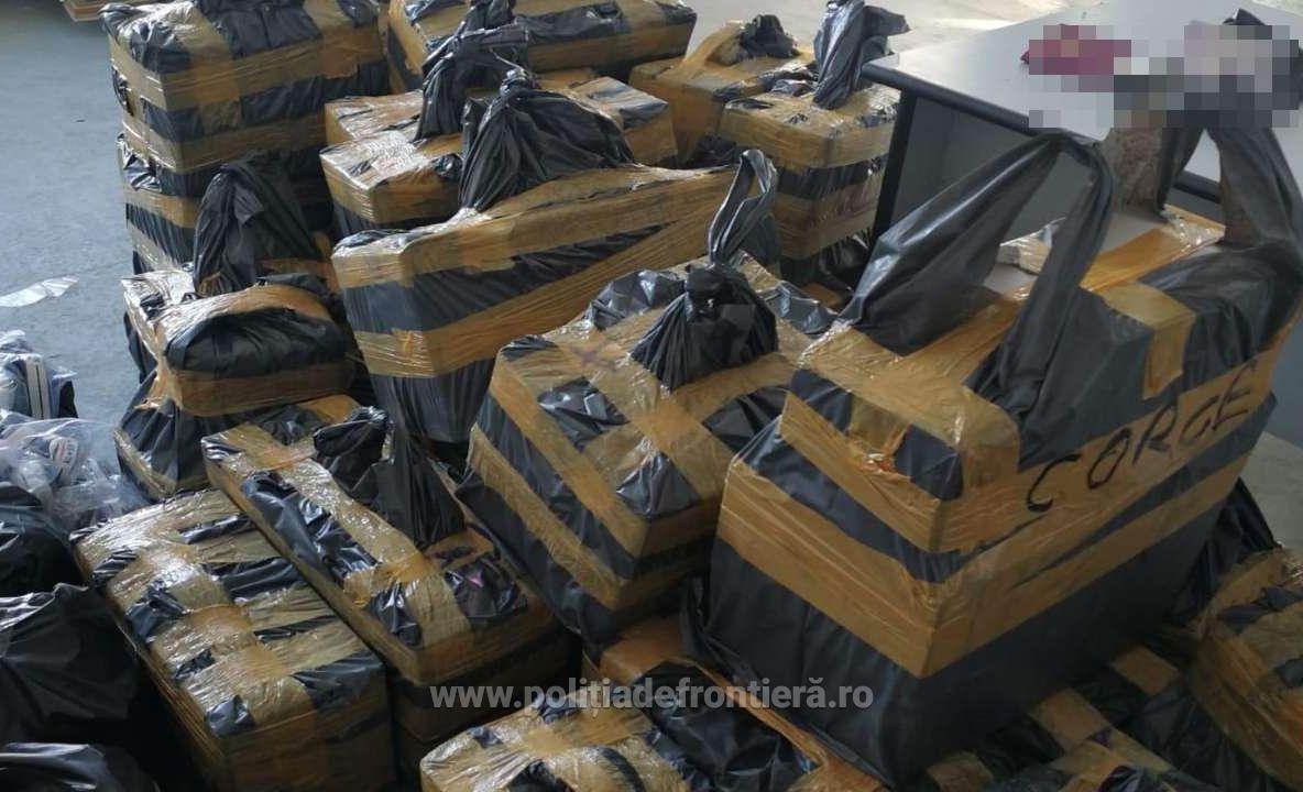 Bunuri, în valoare de 327.600 lei, contrafăcute, confiscate de polițiștii de frontieră giurgiuveni