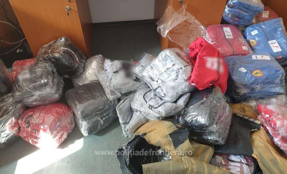 Captură importantă de bunuri contrafăcute a polițiștilor de frontieră de la Giurgiu