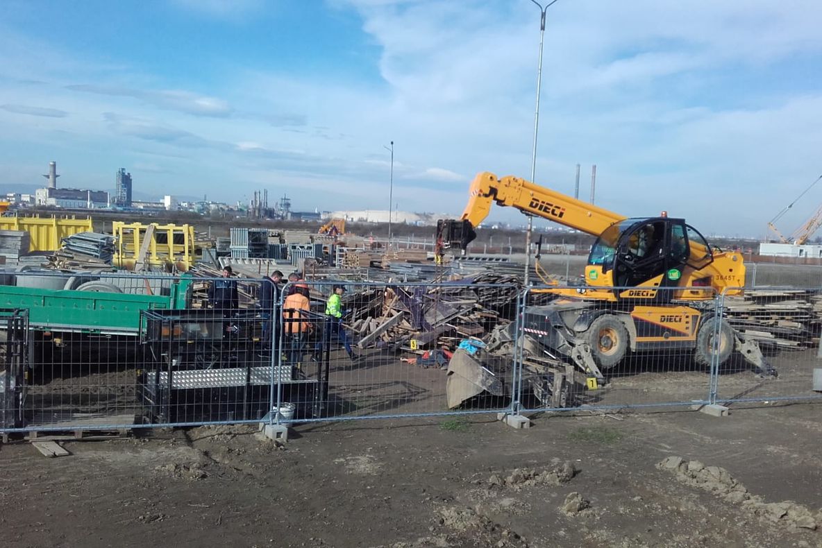 Tamponare în lanț pe Autostrada A1. 9 autoturisme implicate