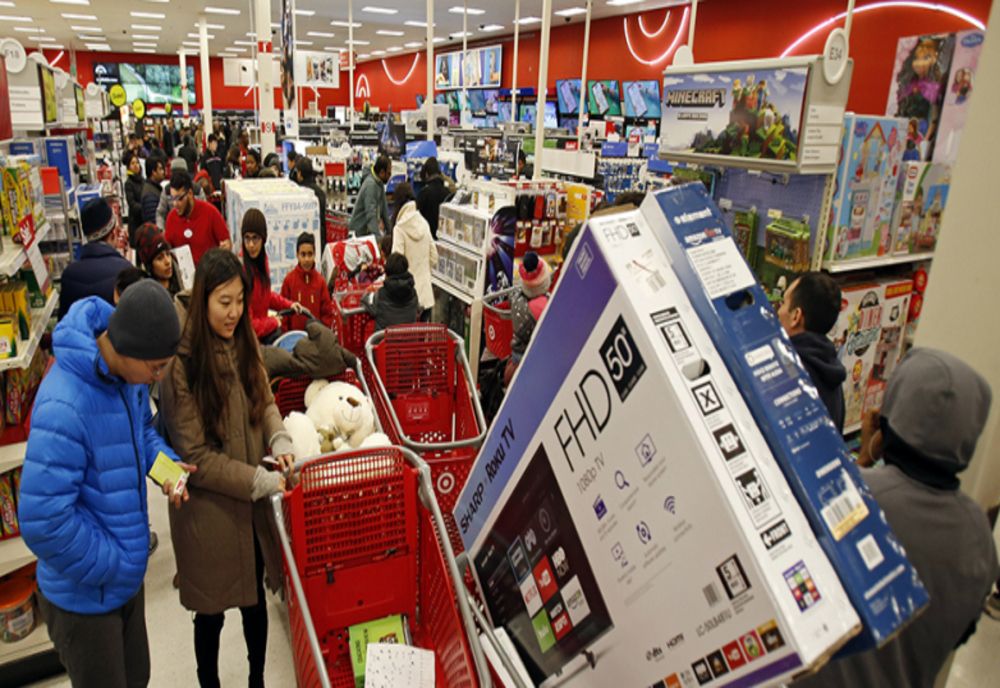 Black Friday 2019: sute de români au reclamat la ANPC că au luat țeapă!