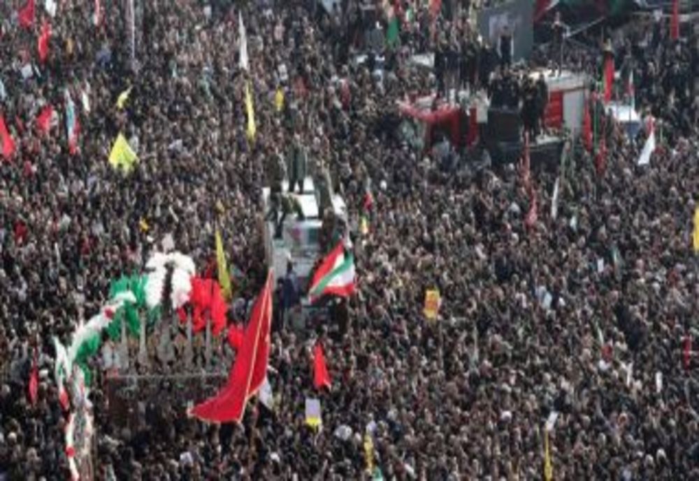 Morți la înmormântare! HAOS la funeraliile generalului Soleimani