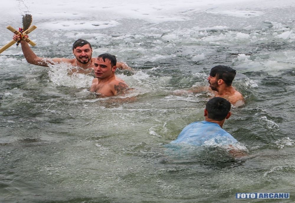 Unde vor fi sfințite apele la Giurgiu și cine va arunca crucea în apă