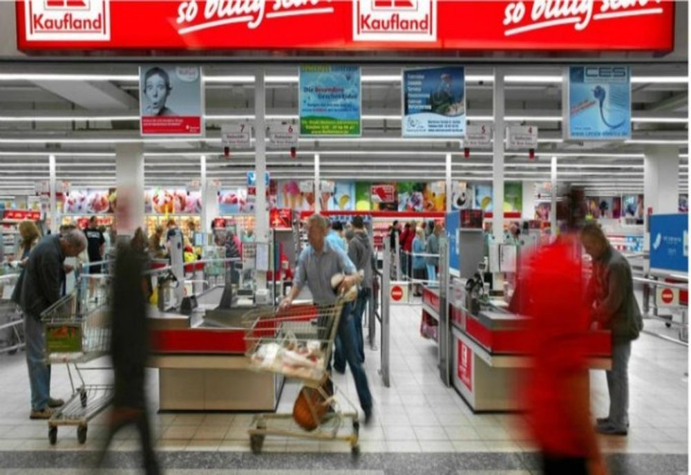 Cadrele medicale și salvatorii de la ISU au prioritate la două supermarketuri din Giurgiu