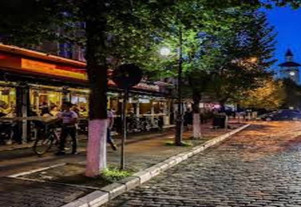 Vela: ” Se suspendă activitatea de servire și consum a produselor alimentare, băuturilor, restaurante, hoteluri, cafenele sau alte localuri publice”